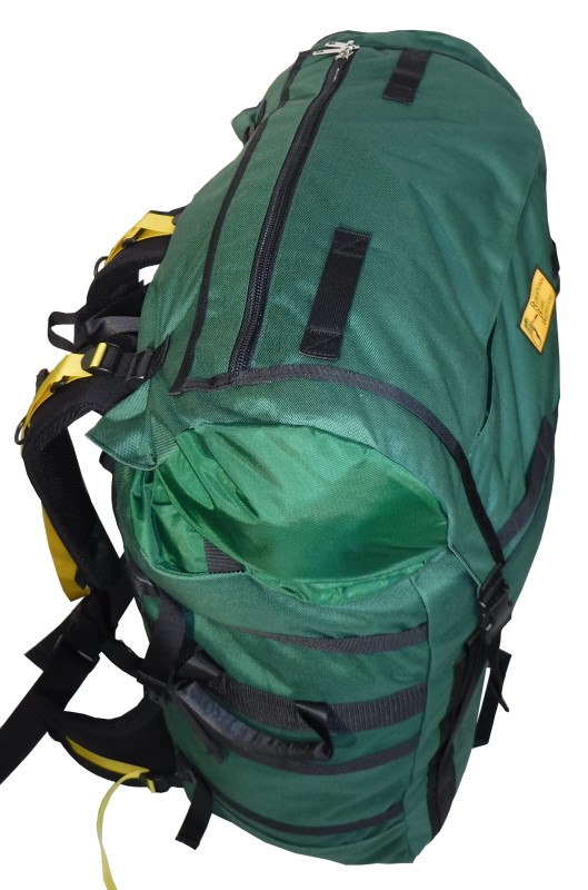 EXPEDITION Canoe Pack Top Zipper Pocket View