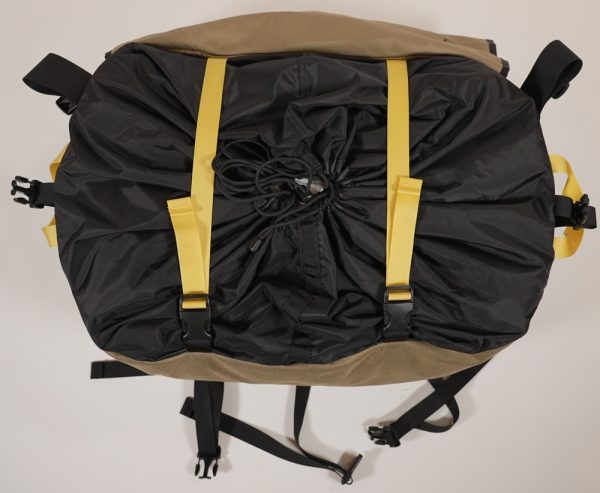 COUREUR Canoe/Portage Pack - under the lid